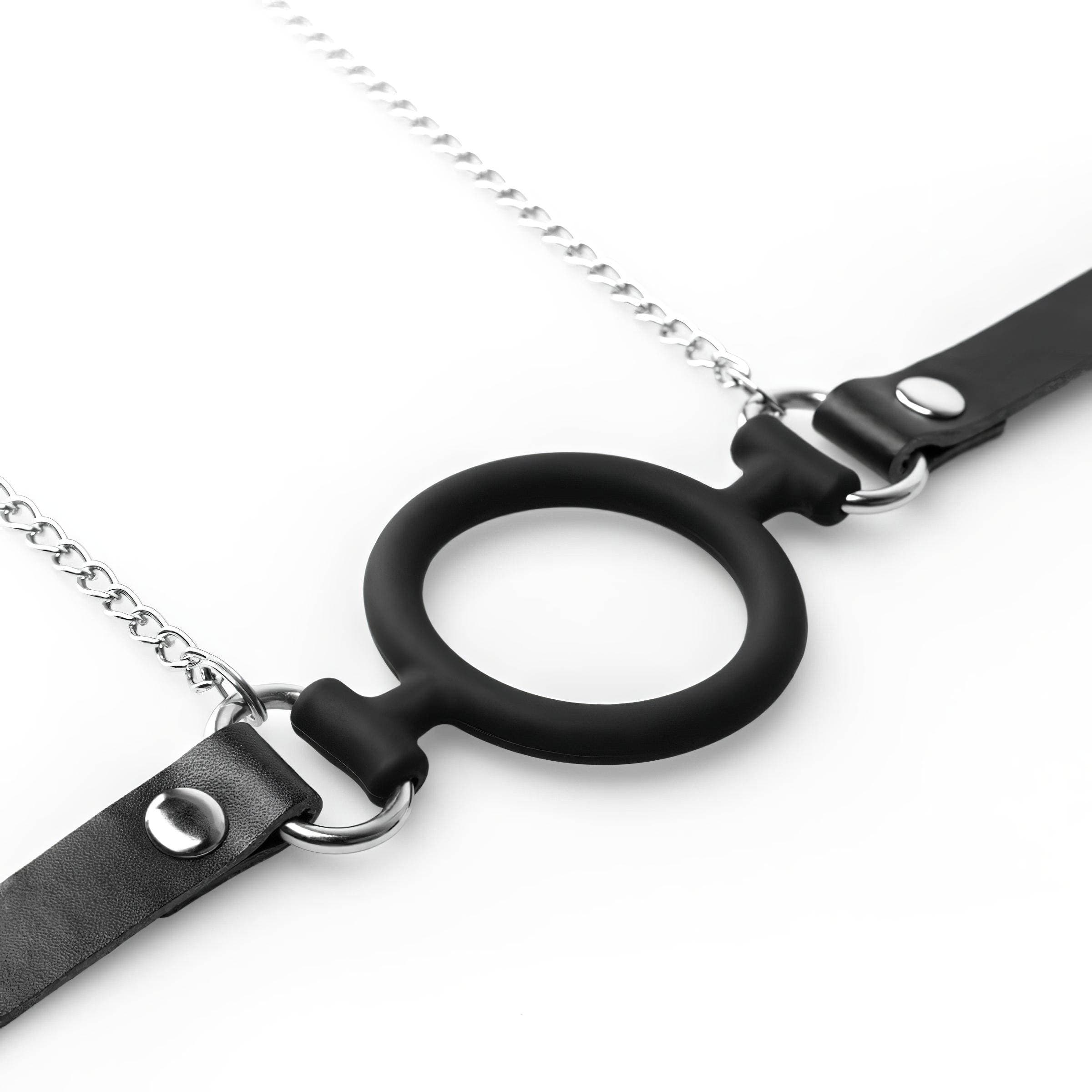 Bedroom Fantasies - szájpecek és bimbócsipesz #5